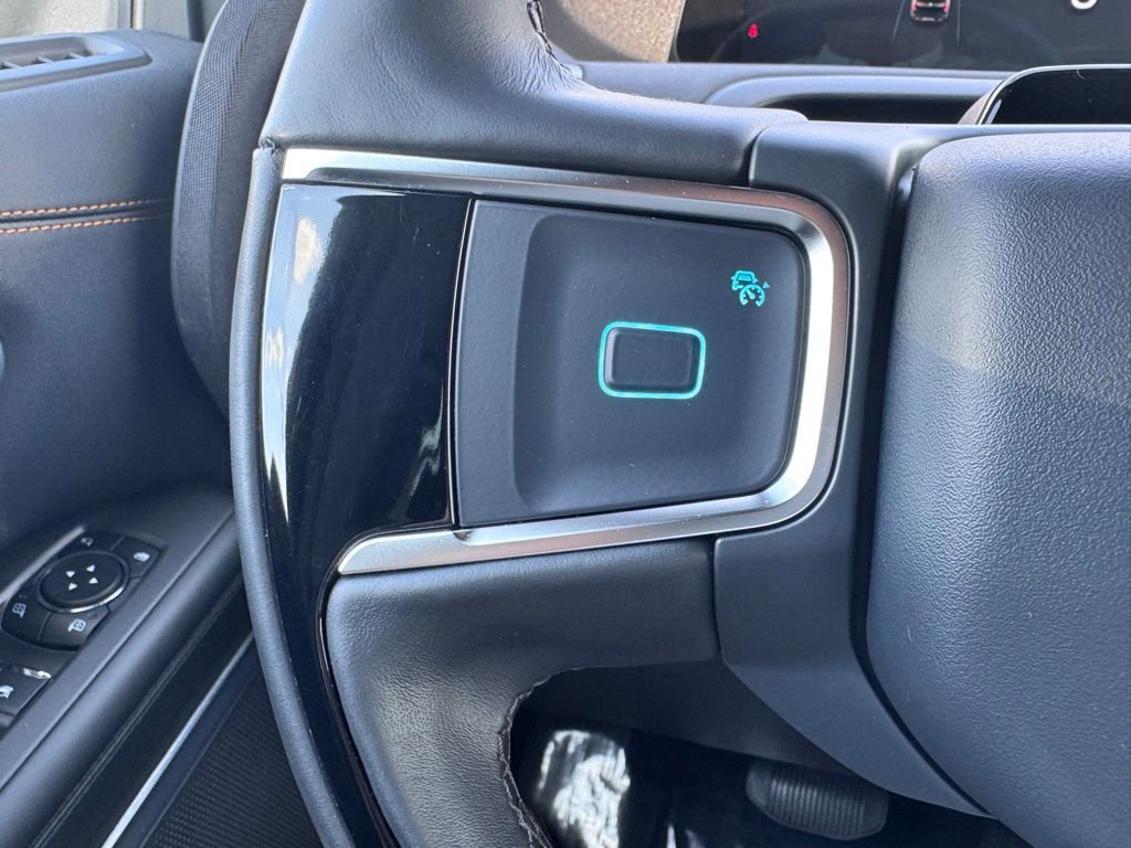 Used 2025 Ford Expedition Tremor image 9