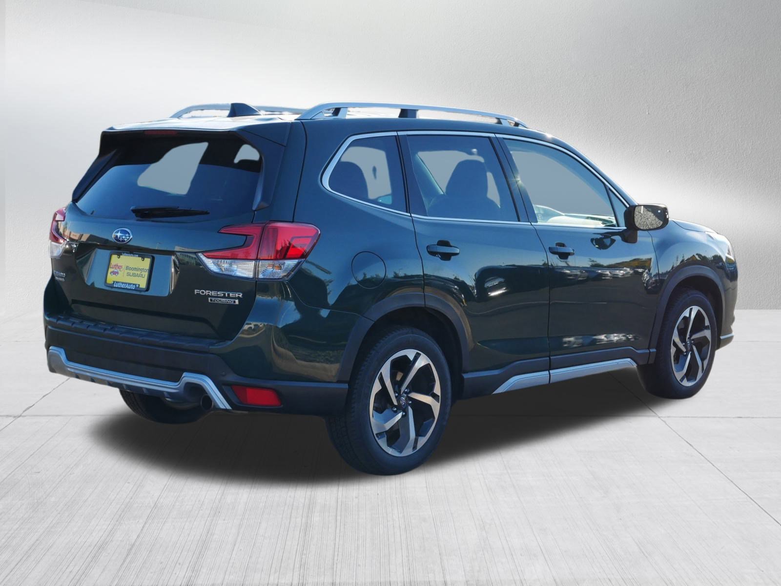 Used 2023 Subaru Forester Touring image 5