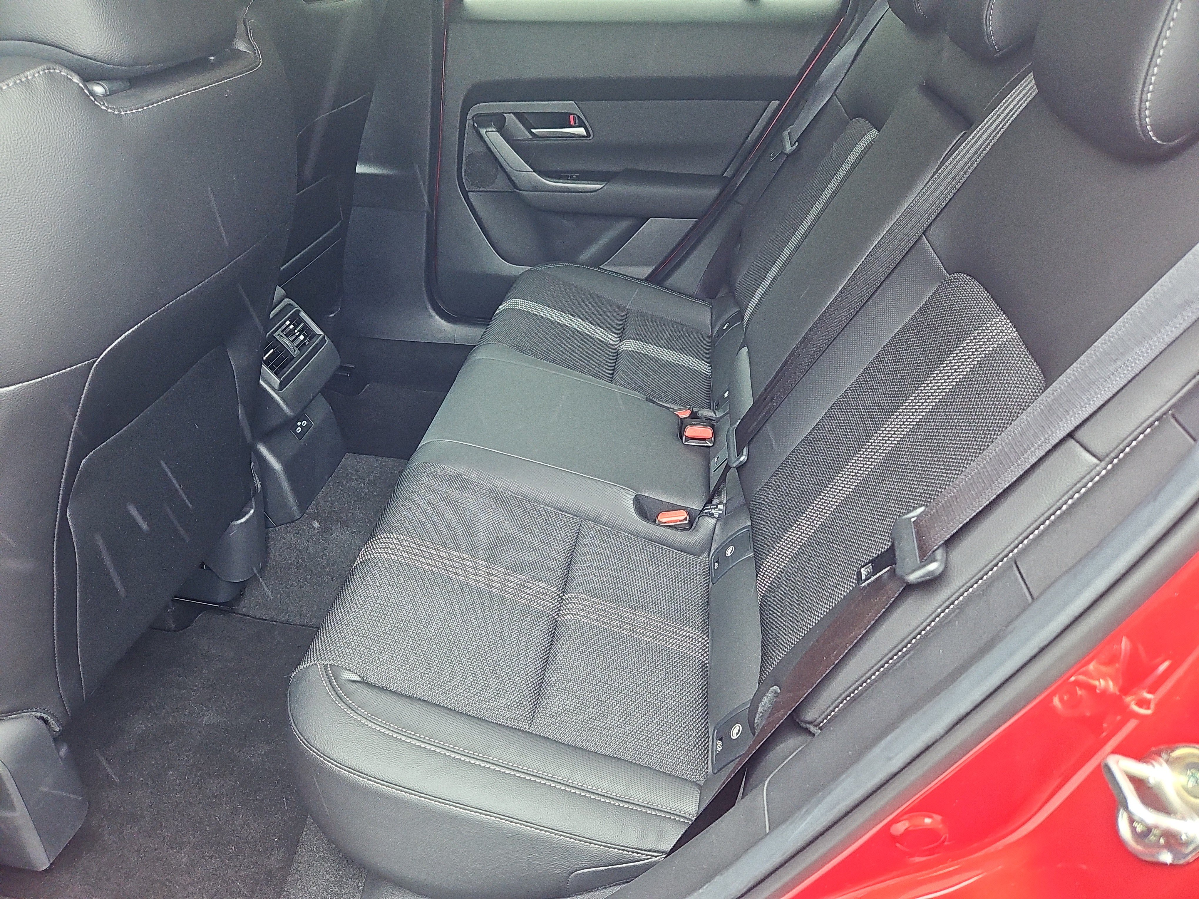 Certified 2025 MAZDA CX-50 AWD 2.5 S w/ Cargo Package image 27