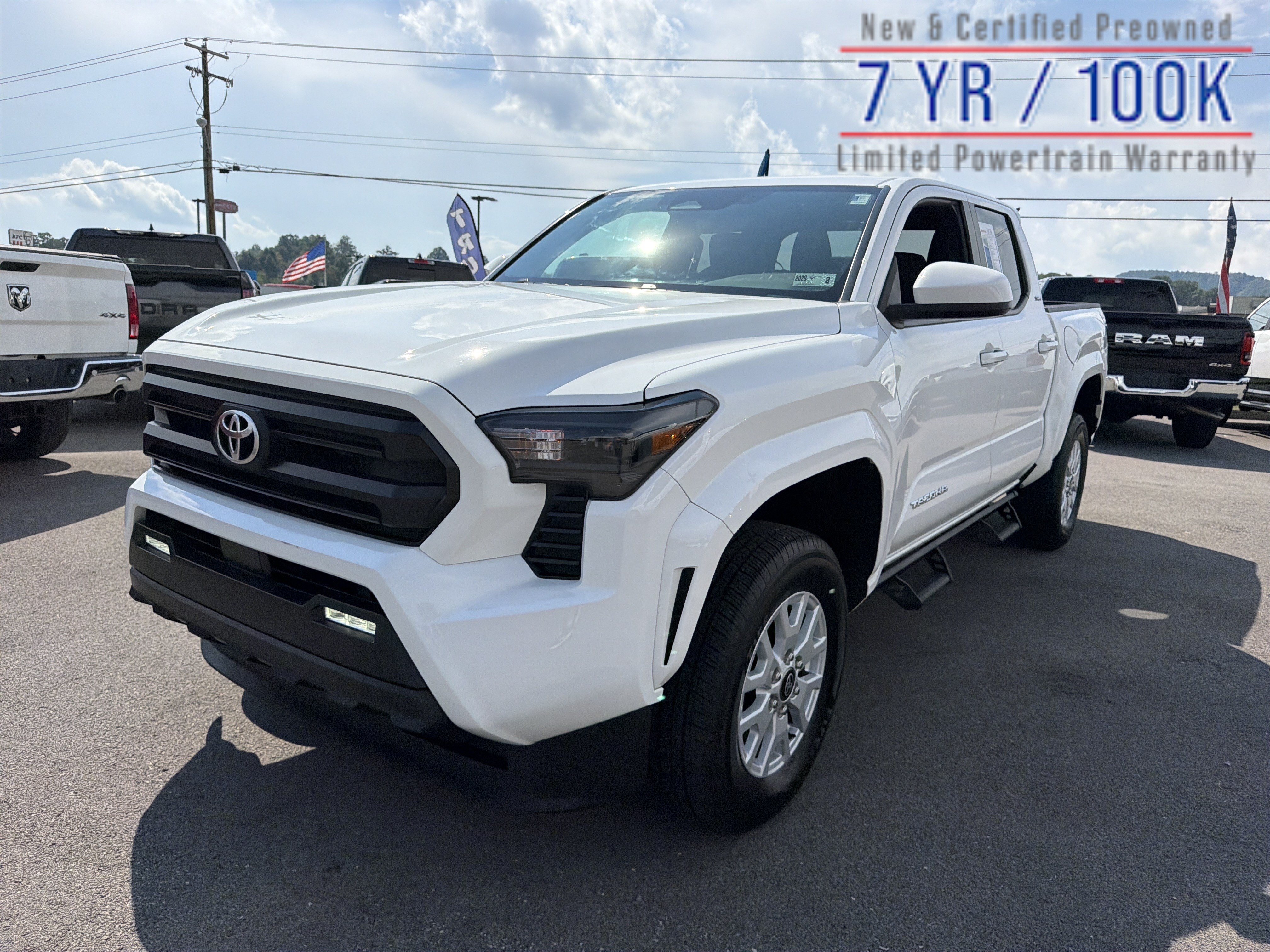 Used 2025 Toyota Tacoma SR5 AWD/4WD image 1