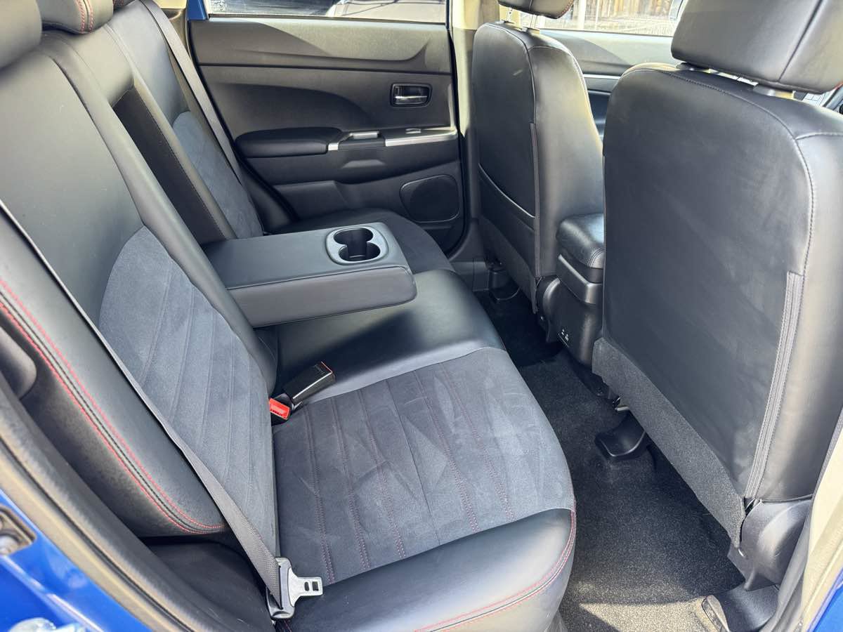 Used 2024 Mitsubishi Outlander Sport AWD image 18