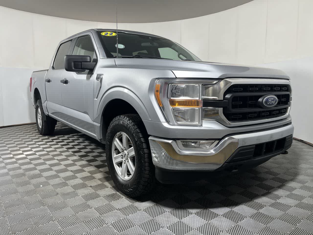Used 2022 Ford F150 XLT w/ Trailer Tow Package AWD/4WD image 2