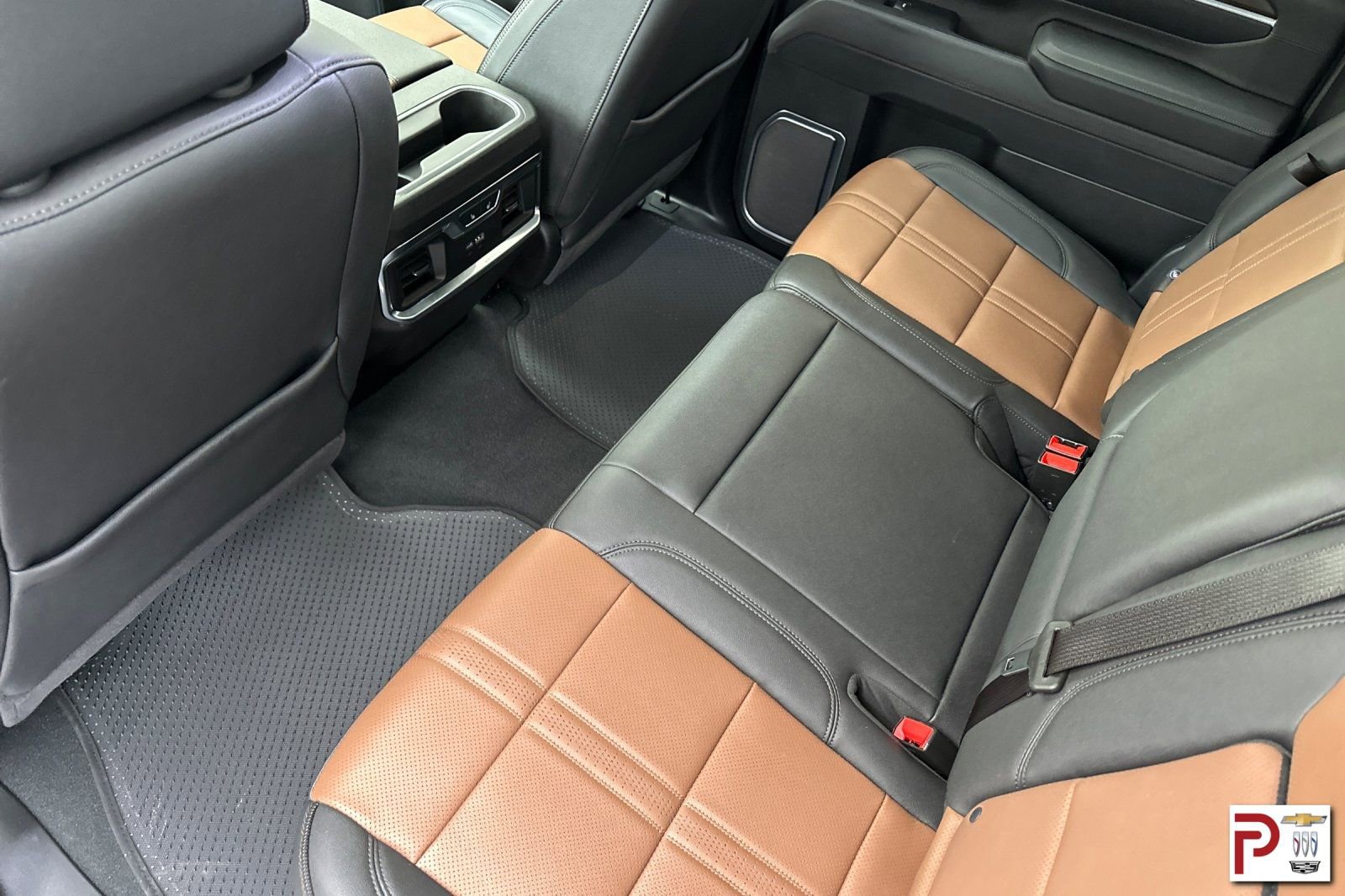 Certified 2025 Chevrolet Silverado 3500 High Country w/ Technology Package image 13