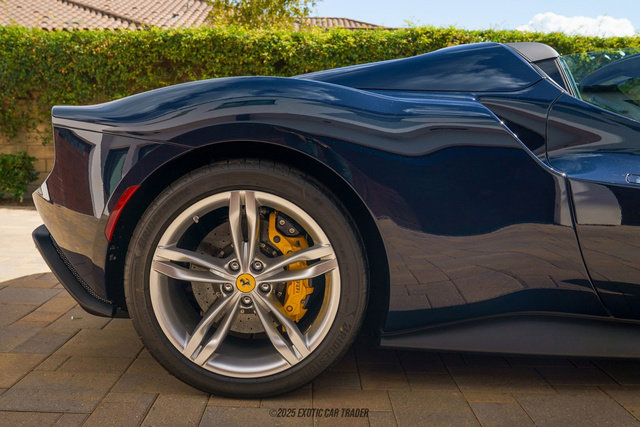 Used 2025 Ferrari 296 GTS RWD image 10