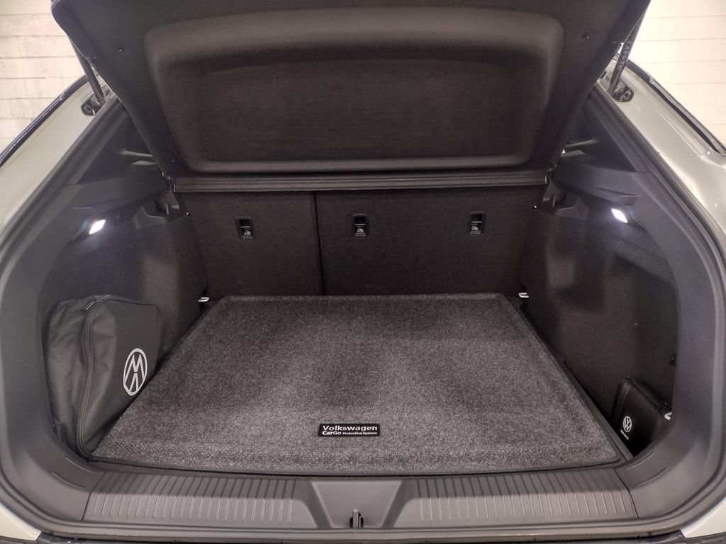 New 2026 Volkswagen ID.4 Pro AWD/4WD image 16