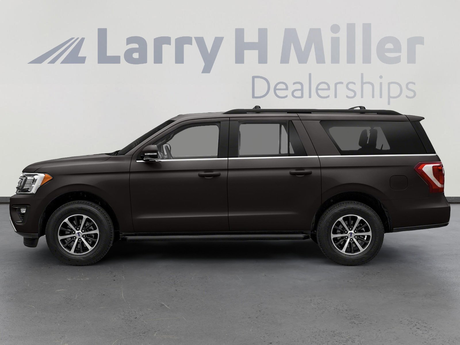 Used 2020 Ford Expedition Max XLT w/ Equipment Group 202A AWD/4WD image 3