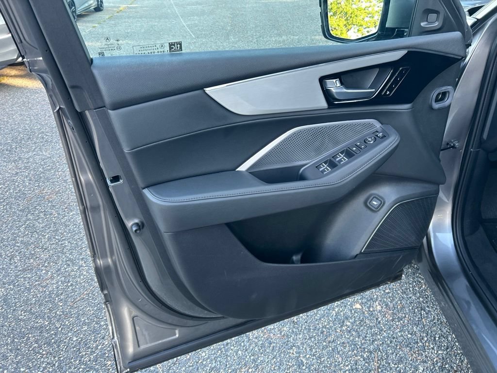 Certified 2026 Acura MDX SH-AWD image 13