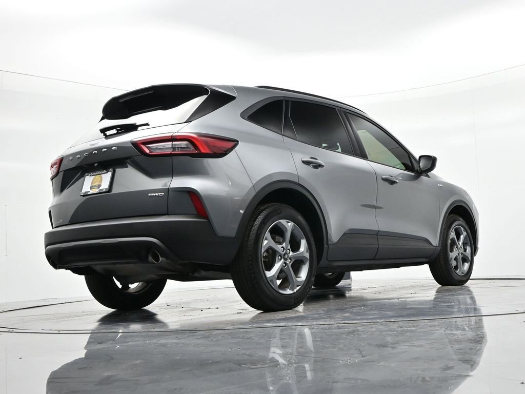 Used 2025 Ford Escape ST-Line image 20