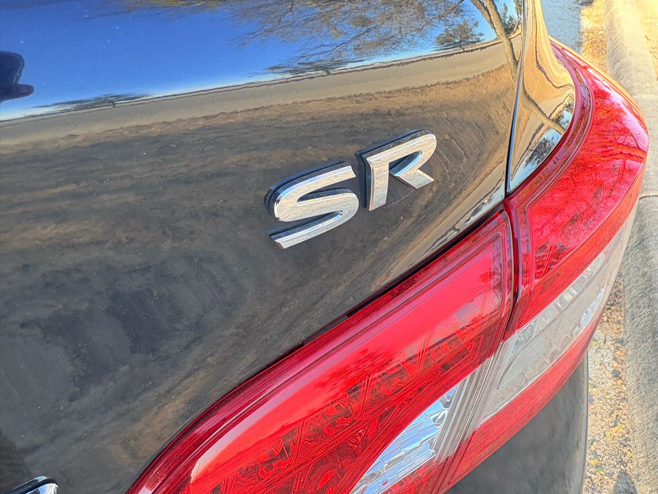 Used 2013 Nissan Sentra SR w/ Premium Pkg image 6