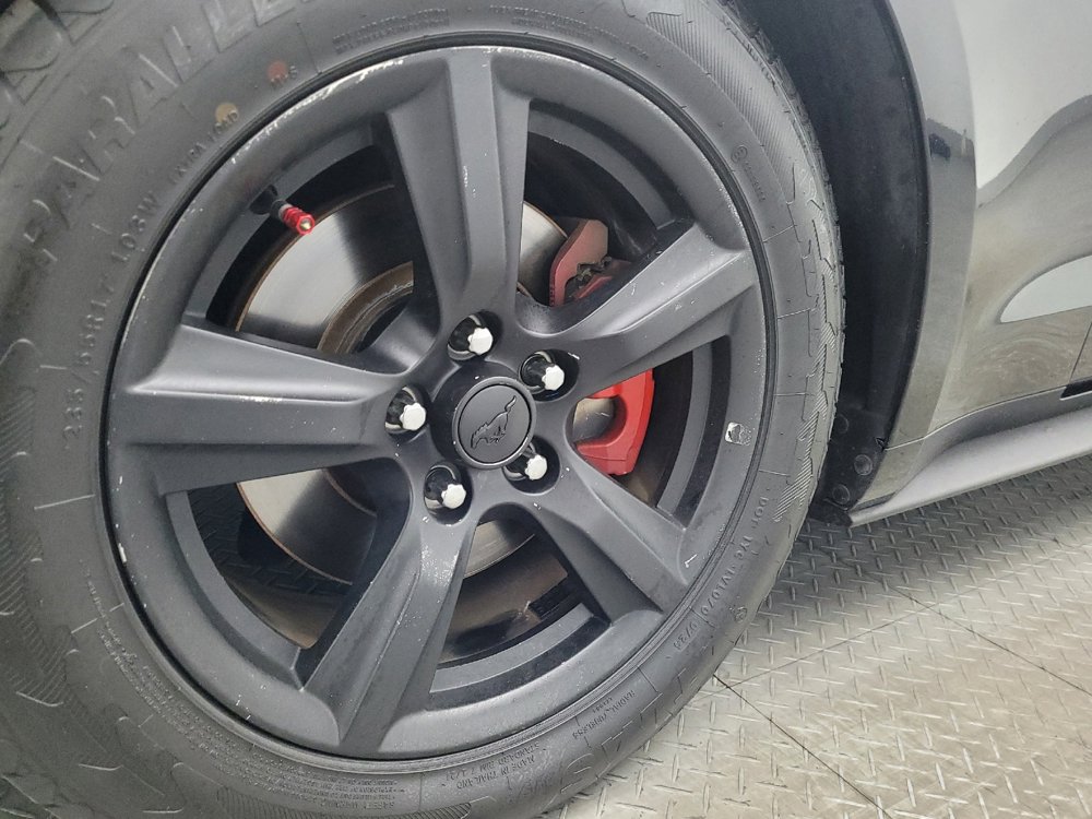 Used 2019 Ford Mustang EcoBoost image 31