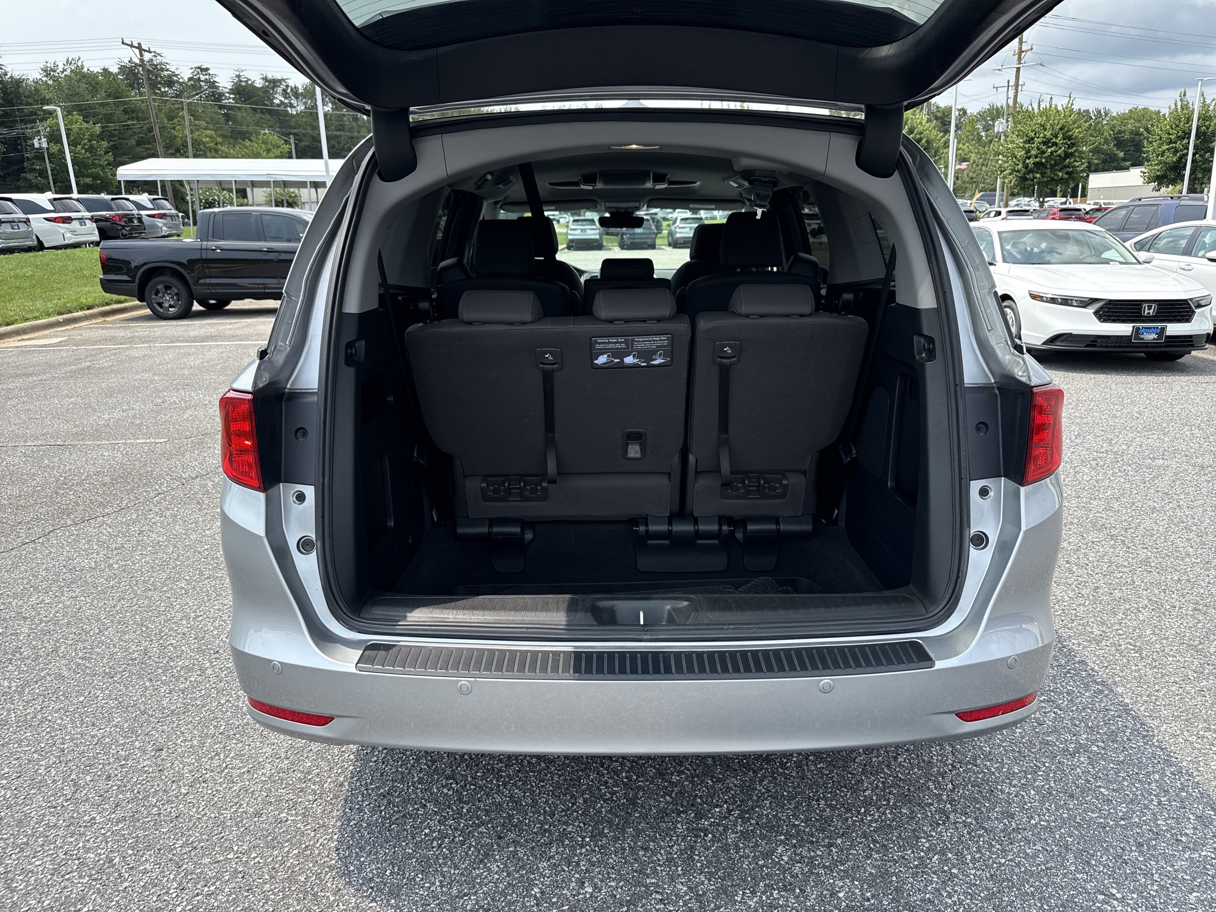 Certified 2024 Honda Odyssey Touring image 34
