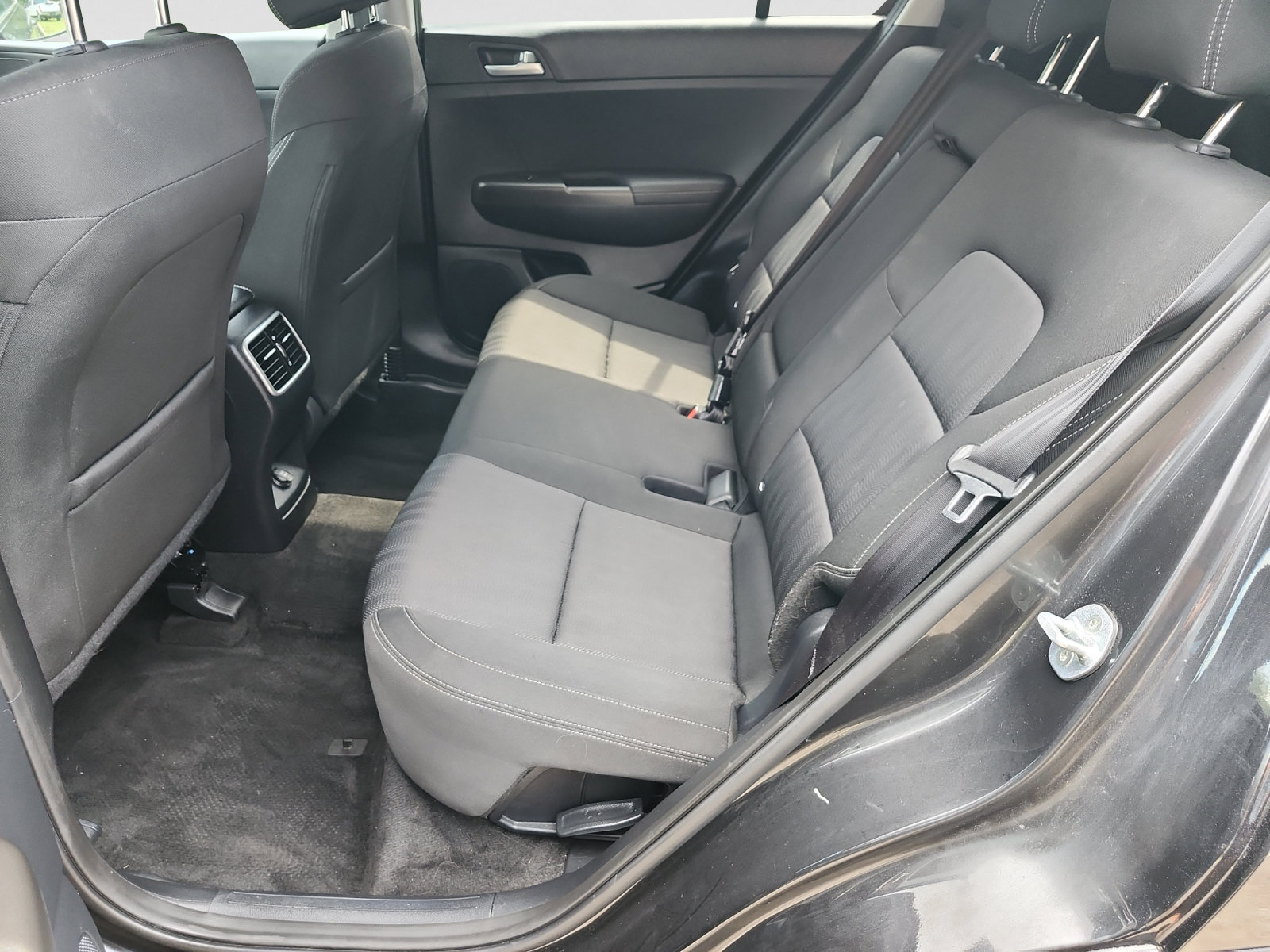 Used 2021 Kia Sportage LX AWD/4WD image 14