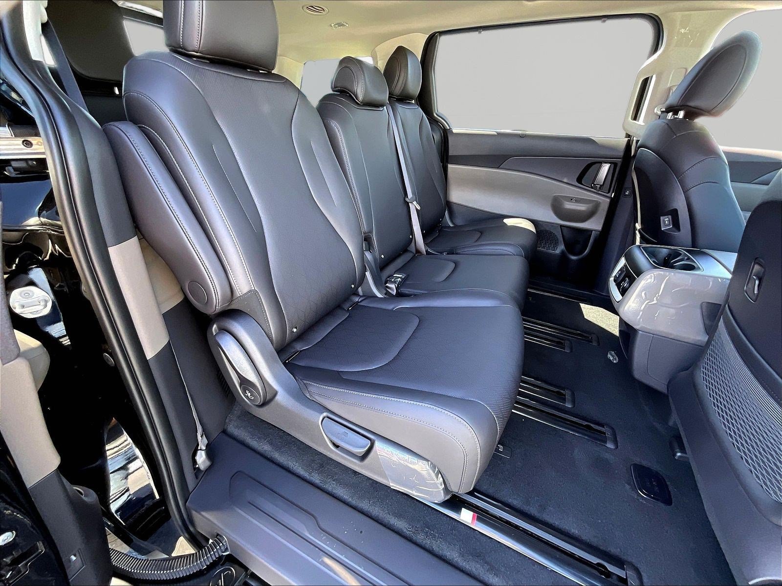 New 2027 Kia Carnival SX FWD image 20