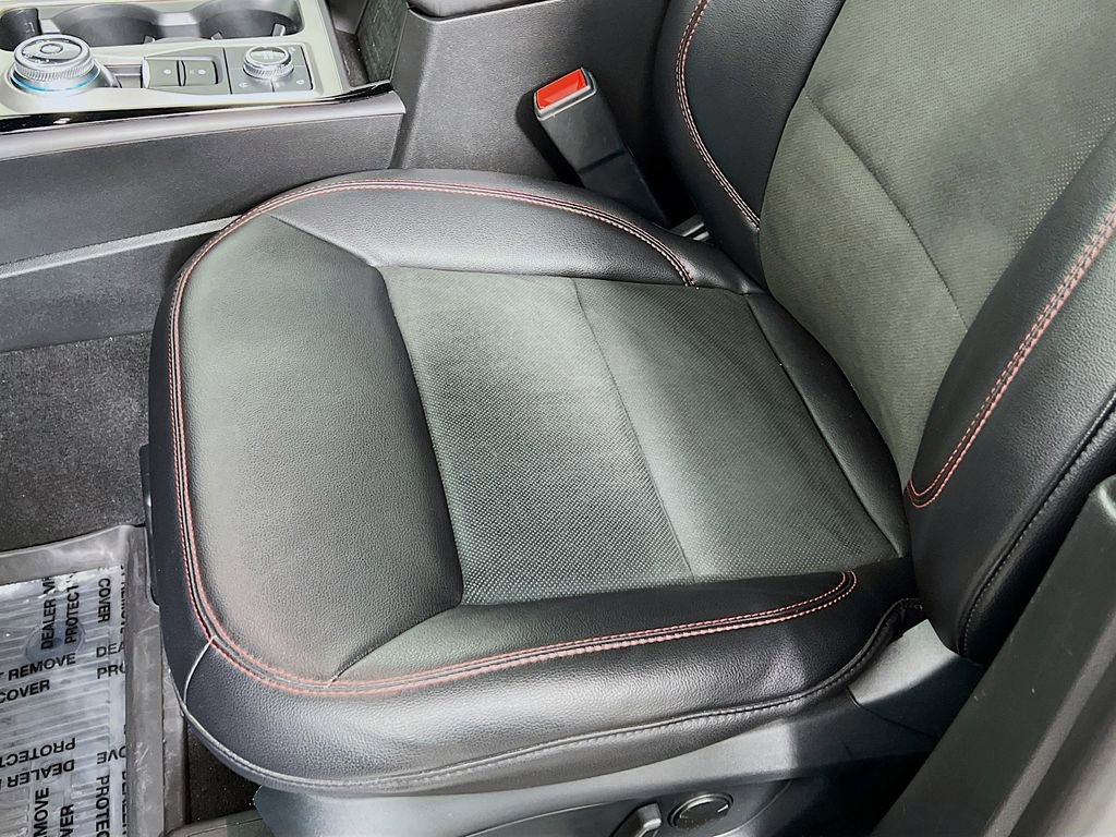 Used 2023 Ford Explorer ST-Line w/ Class IV Trailer Tow Package image 18