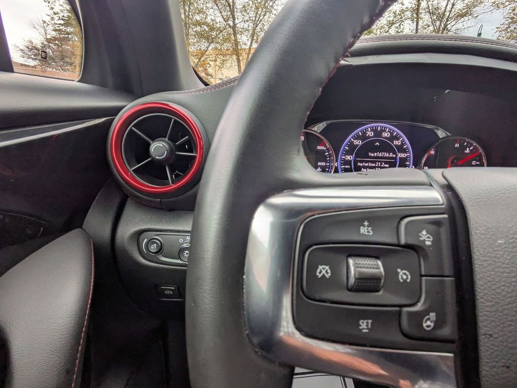 Used 2025 Chevrolet Blazer RS image 17