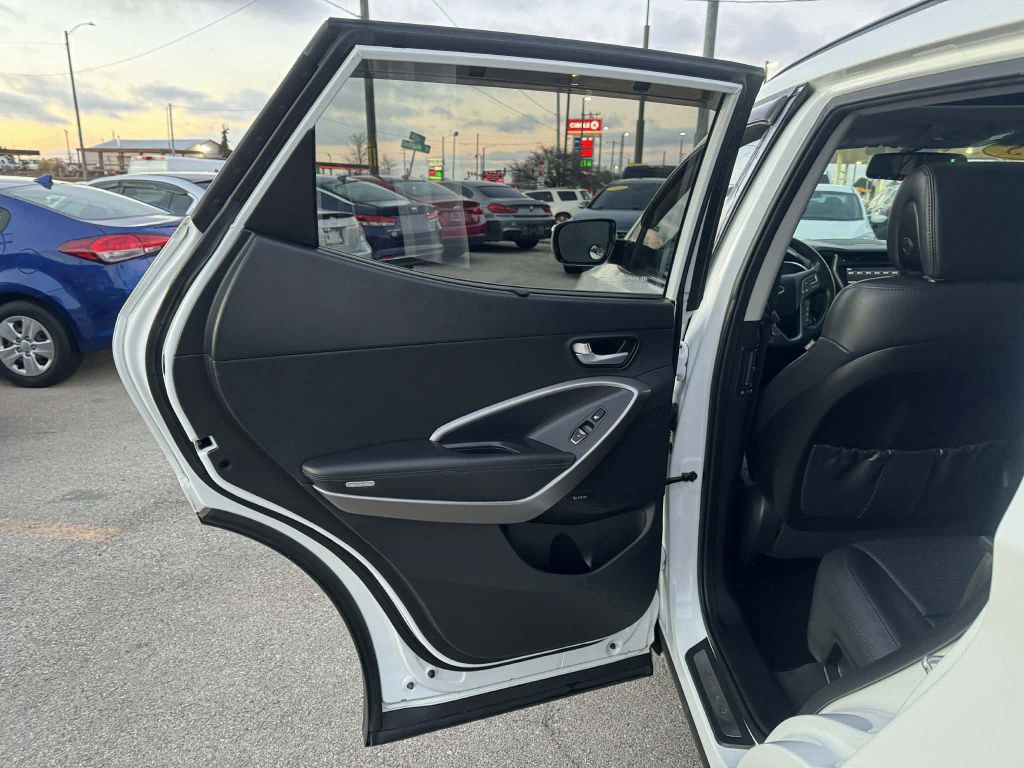 Used 2015 Hyundai Santa Fe Sport 2.0T w/ Option Group 05 image 19