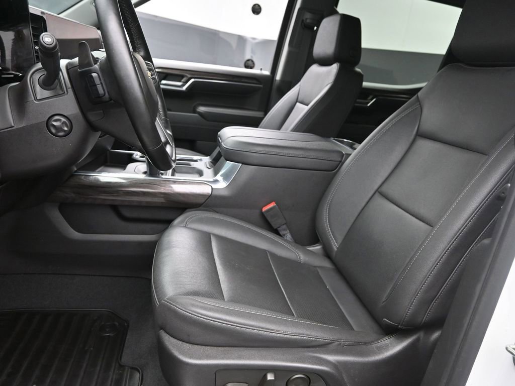 Used 2023 Chevrolet Silverado 1500 LTZ w/ LTZ Premium Package image 15