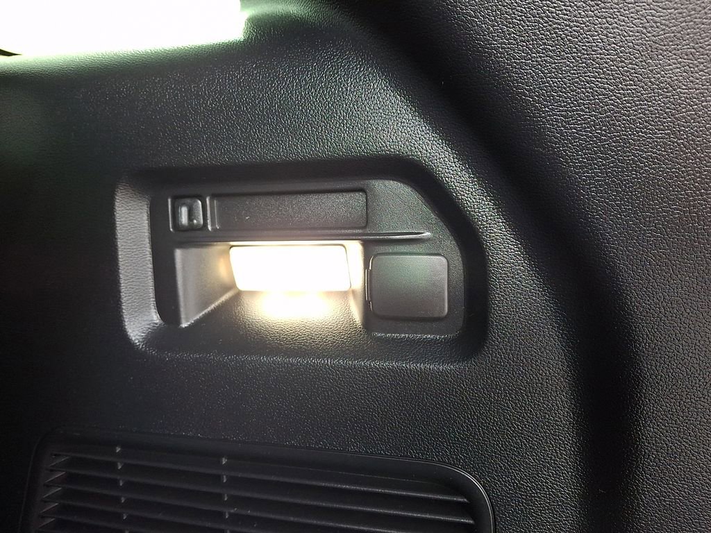 Certified 2022 Ford Explorer XLT image 30