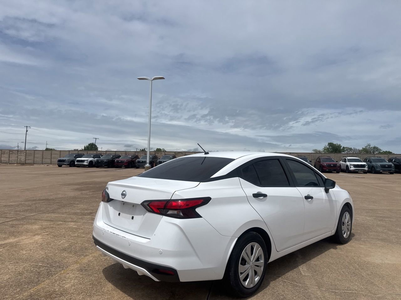 Certified 2022 Nissan Versa S FWD image 20