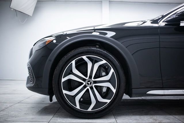 Used 2025 Mercedes-Benz E 450 4MATIC All-Terrain Wagon image 32