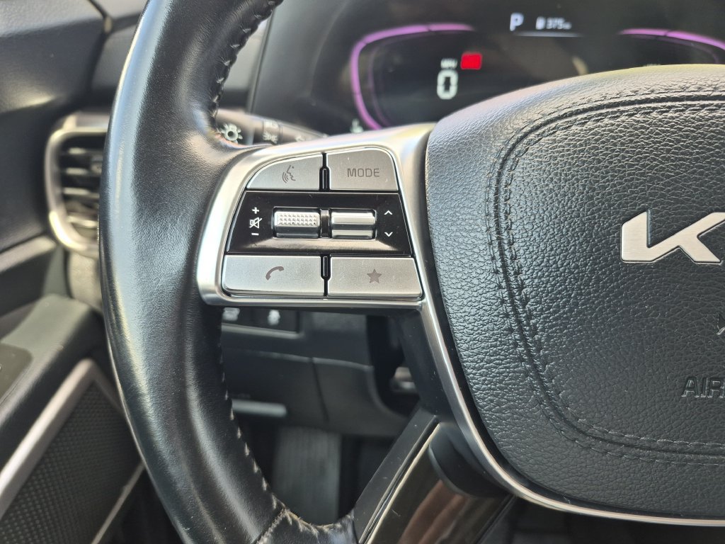 Used 2025 Kia Telluride S AWD/4WD image 18