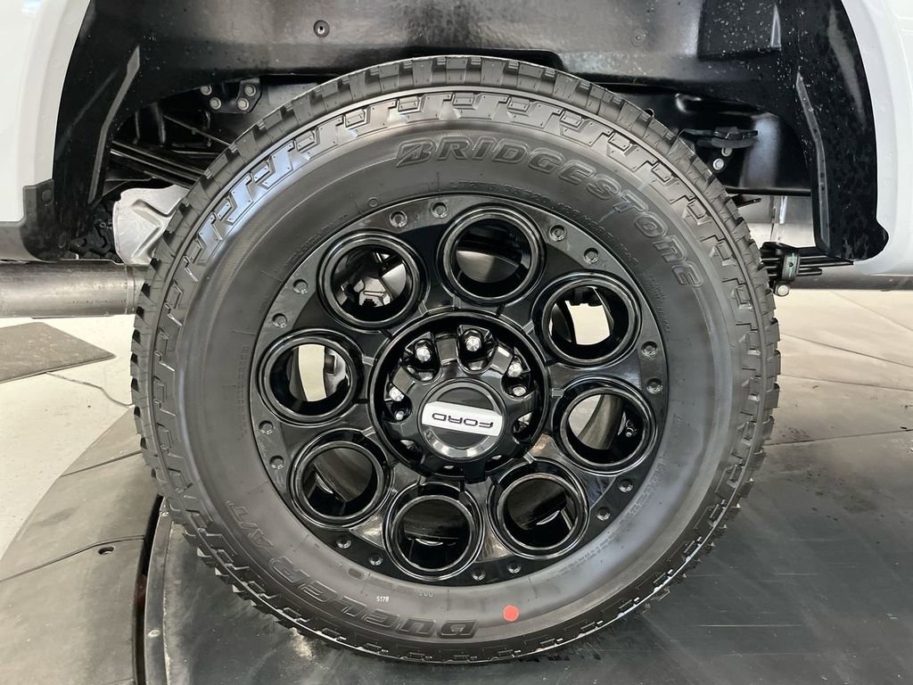 New 2026 Ford F350 XLT w/ XLT Premium Package AWD/4WD image 10