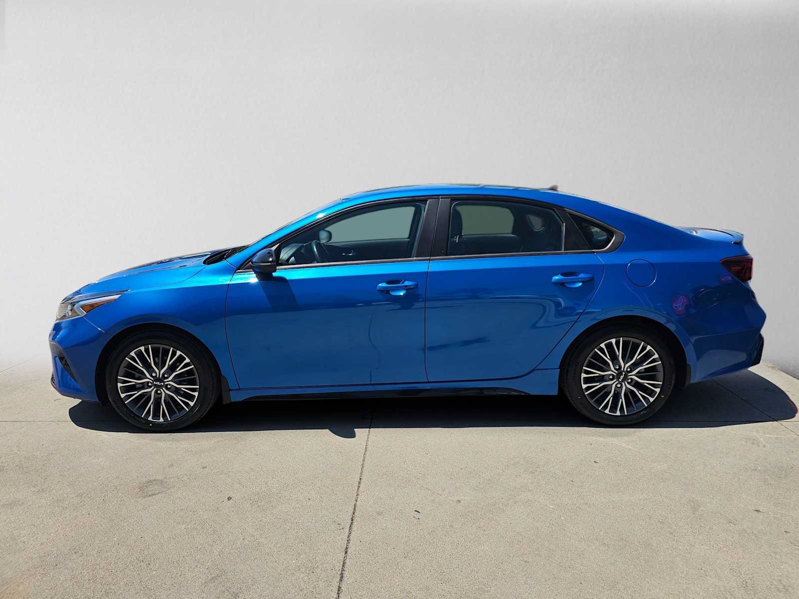 Used 2023 Kia Forte GT-Line FWD image 6