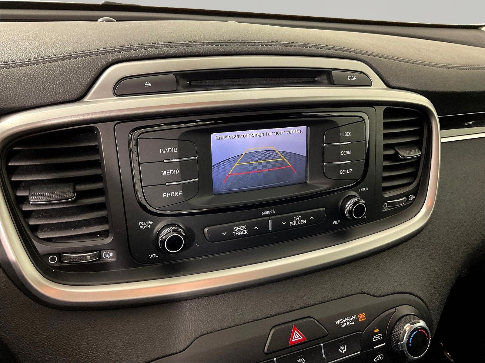 Used 2017 Kia Sorento FWD image 14