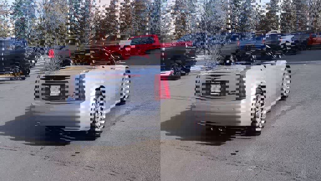 Used 2006 Cadillac XLR V image 8