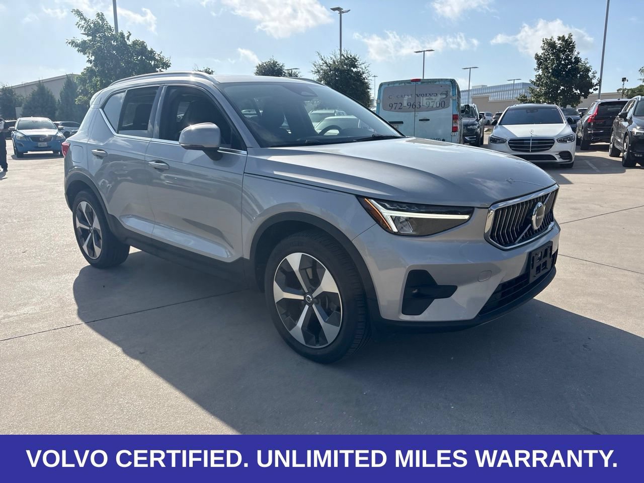 Certified 2023 Volvo XC40 B5 Plus w/ Protection Package Premier AWD/4WD image 3