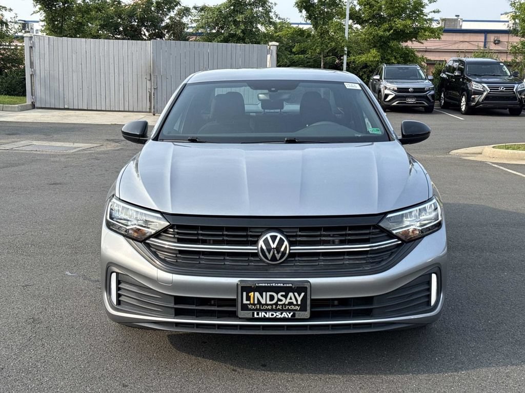 Used 2023 Volkswagen Jetta Sport FWD image 7