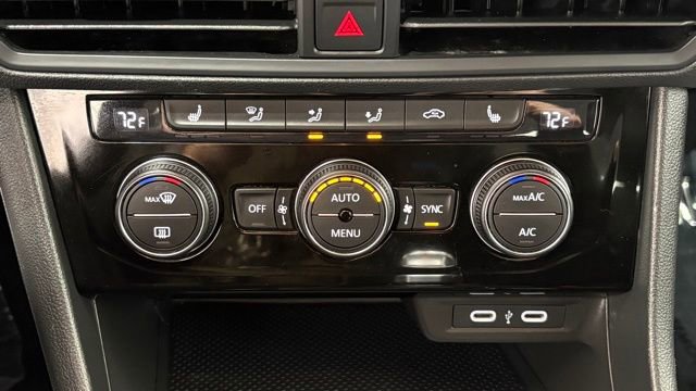 Used 2024 Volkswagen Jetta SE image 36