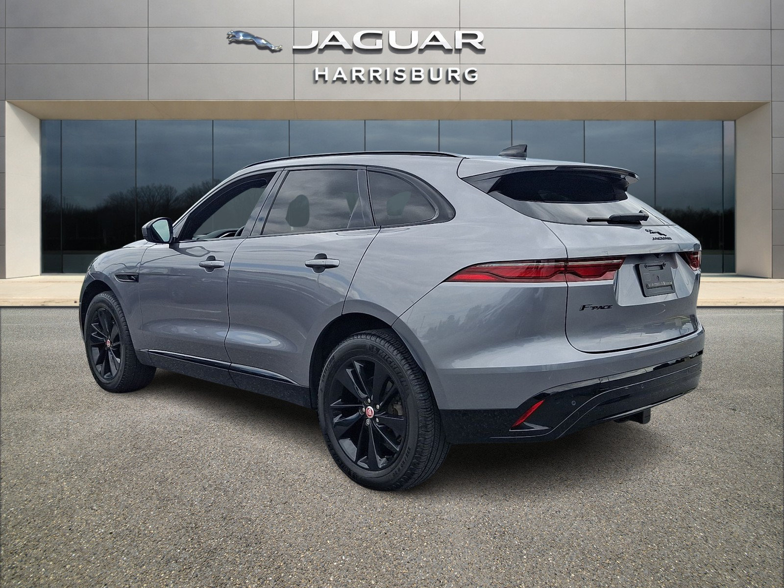 Used 2022 Jaguar F-PACE S AWD/4WD image 2