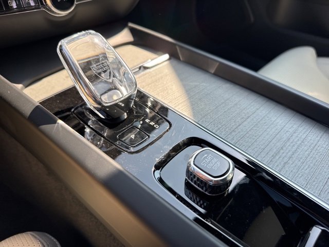 New 2026 Volvo V60 B5 Cross Country Ultra w/ Protection Package Premier image 16