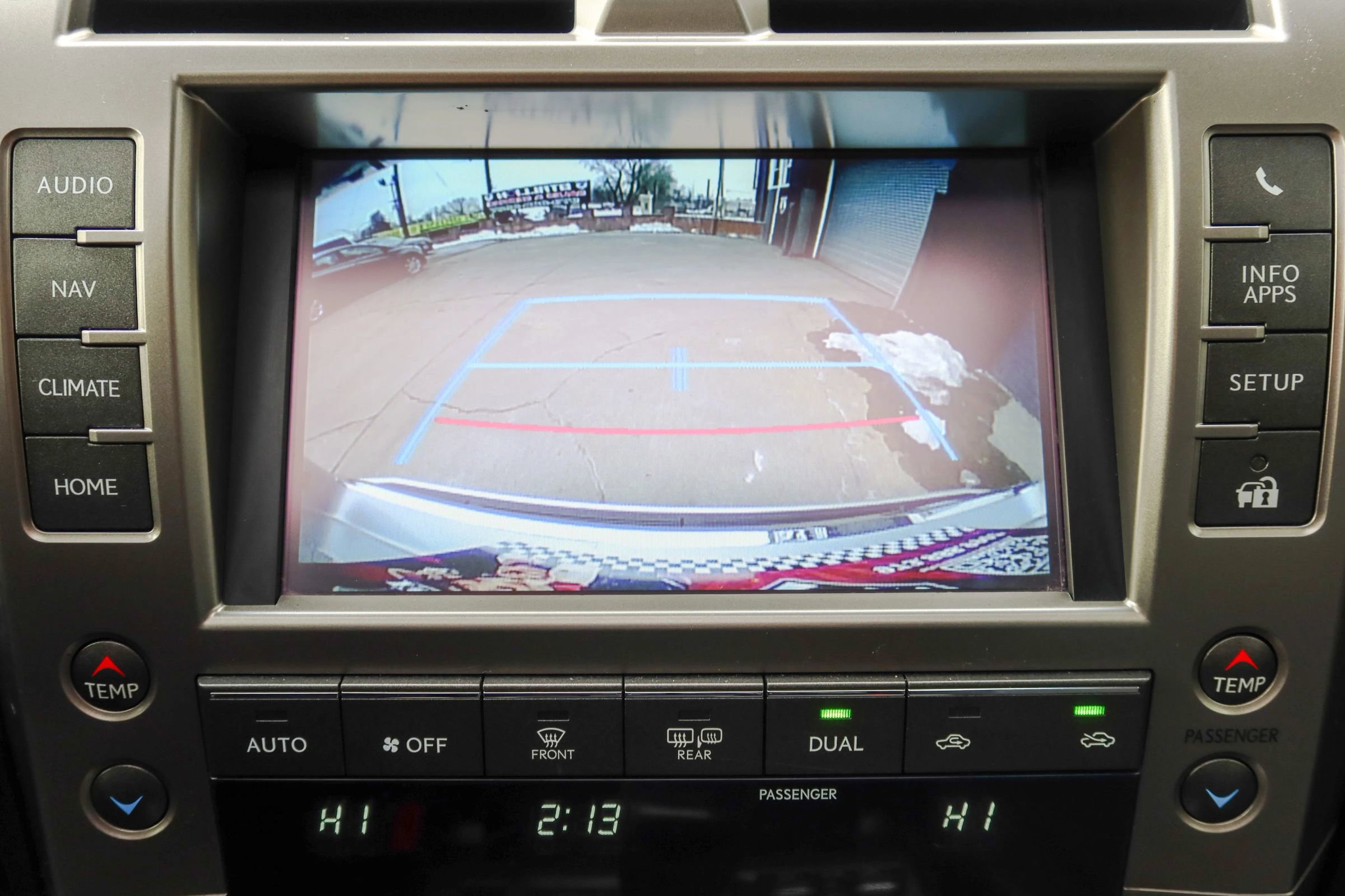 Used 2015 Lexus GX 460 image 17