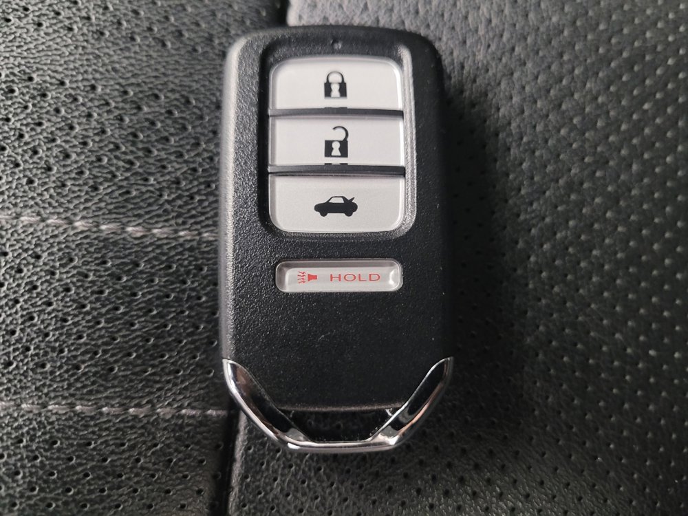 Used 2020 Honda Accord EX-L image 32