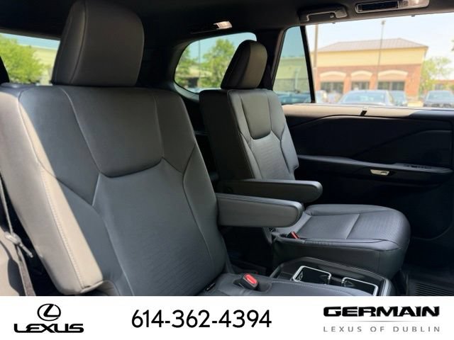 Used 2025 Lexus TX 500h AWD w/ Technology Package image 16