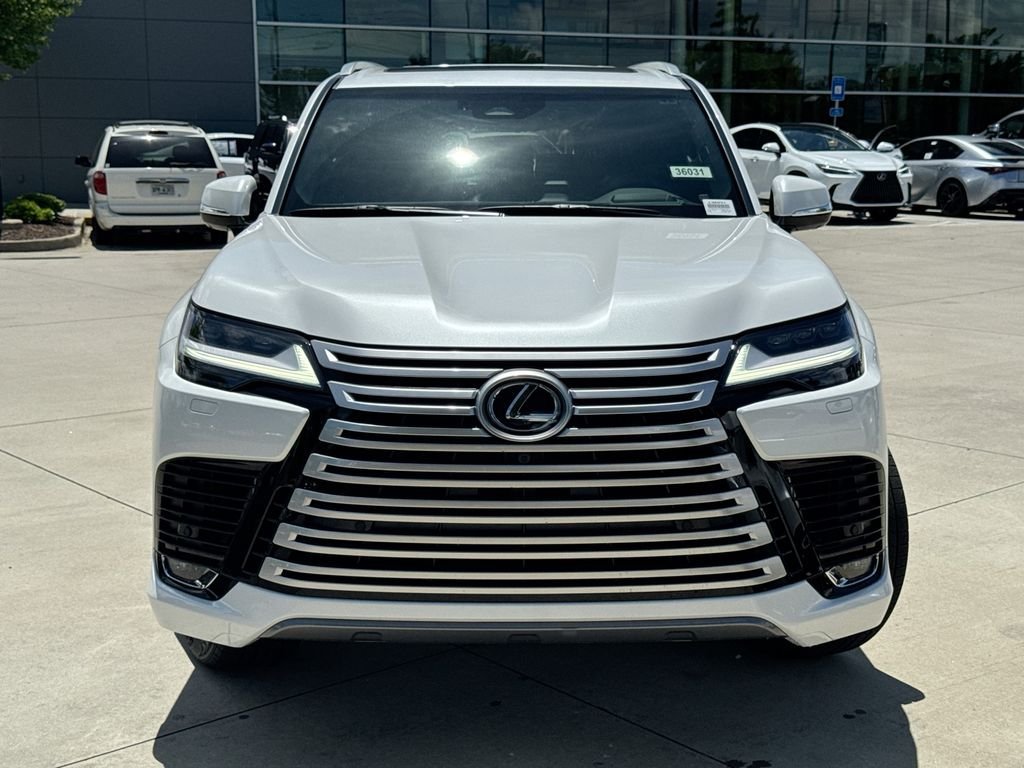 New 2026 Lexus LX 600 4WD w/ Luxury Package image 4