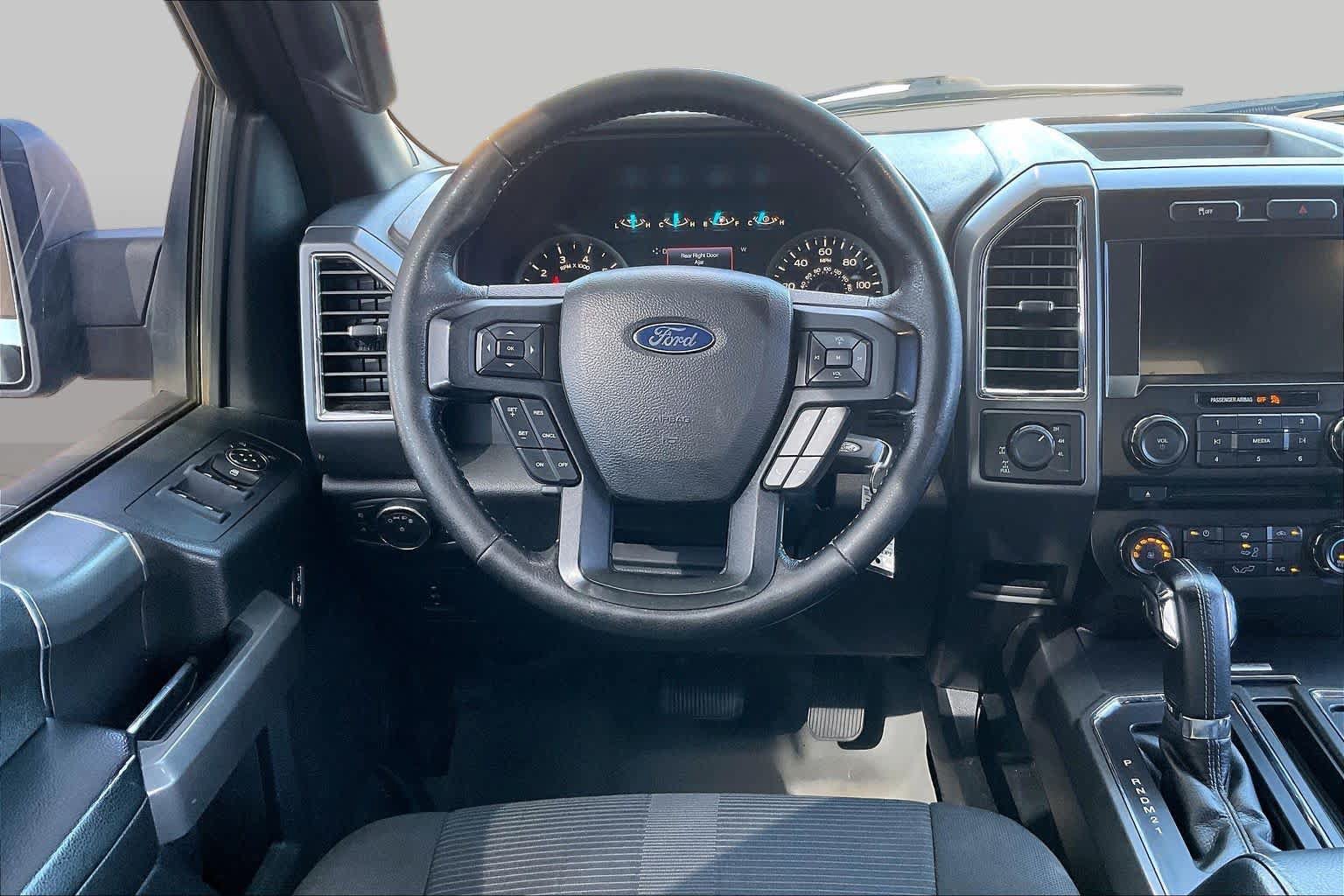 Used 2016 Ford F150 XLT w/ Equipment Group 302A Luxury AWD/4WD image 6