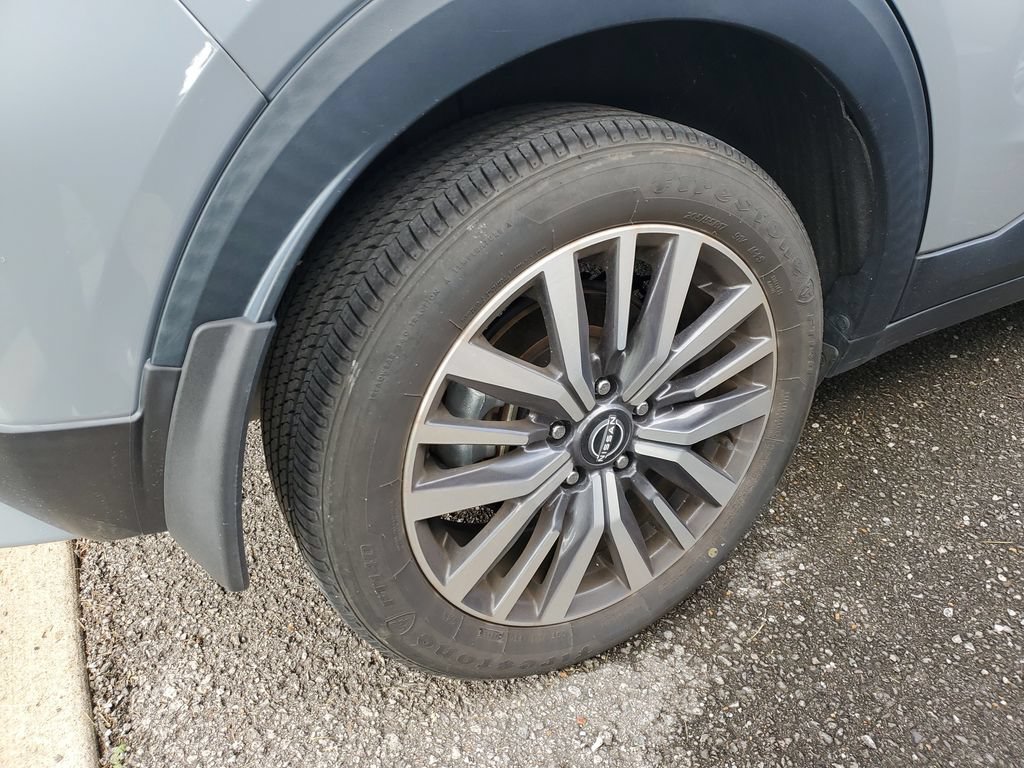 Certified 2023 Nissan Kicks SV FWD image 17