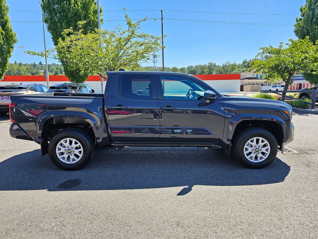 Used 2024 Toyota Tacoma SR5 image 4