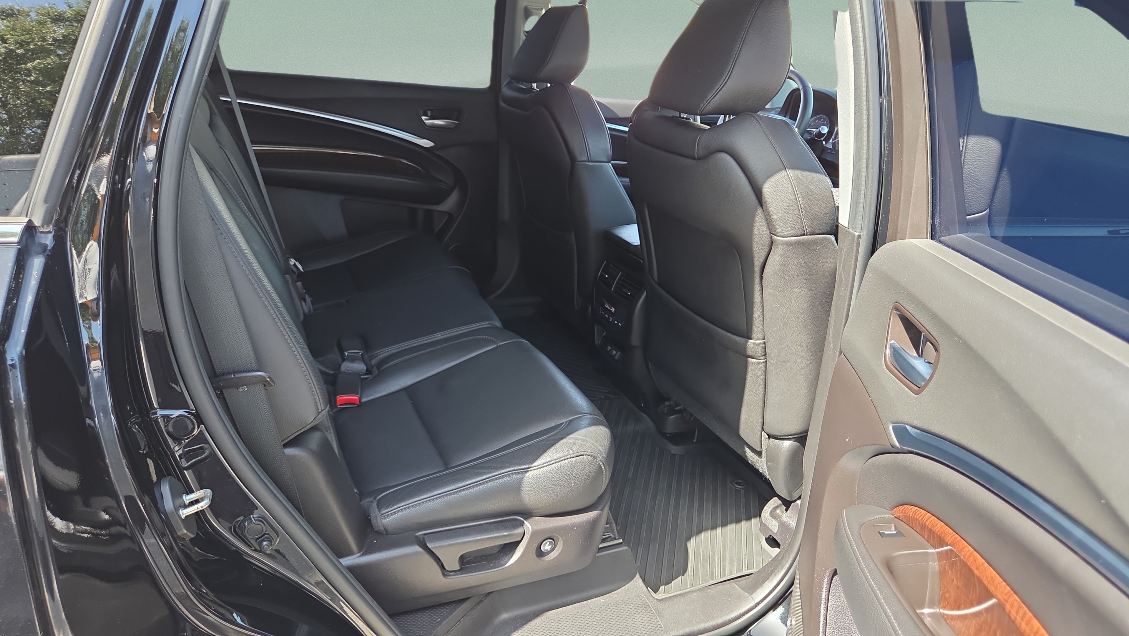Used 2018 Acura MDX SH-AWD image 15