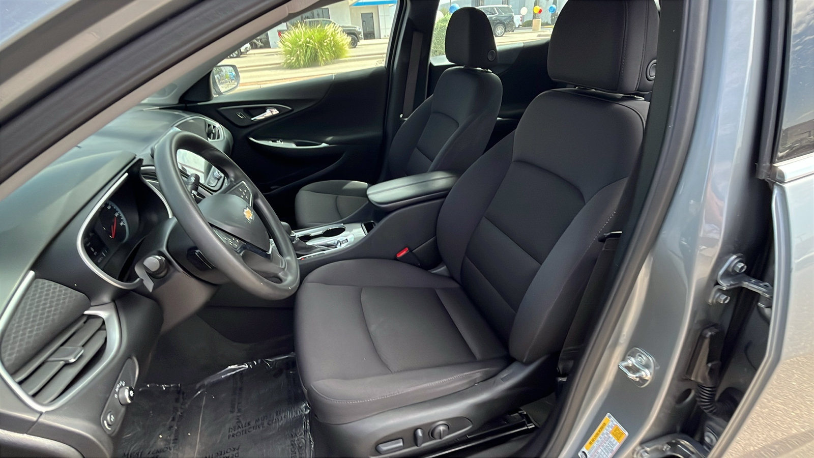 Used 2025 Chevrolet Malibu LT FWD image 10