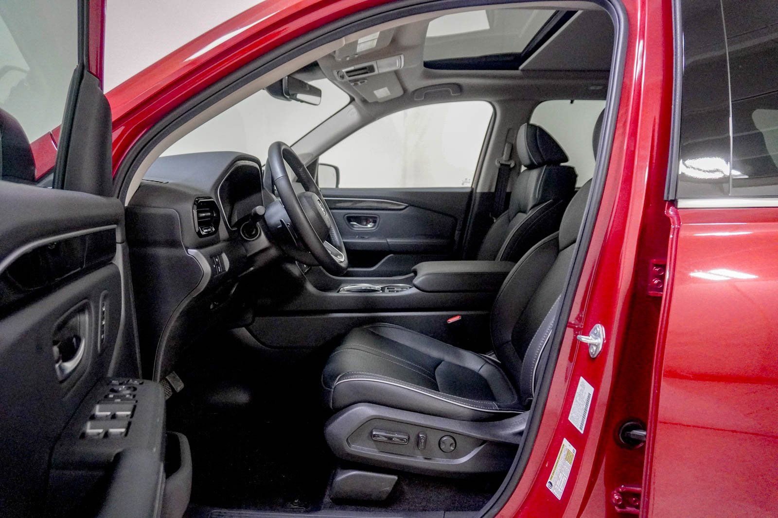 Certified 2025 Honda Pilot Elite image 21