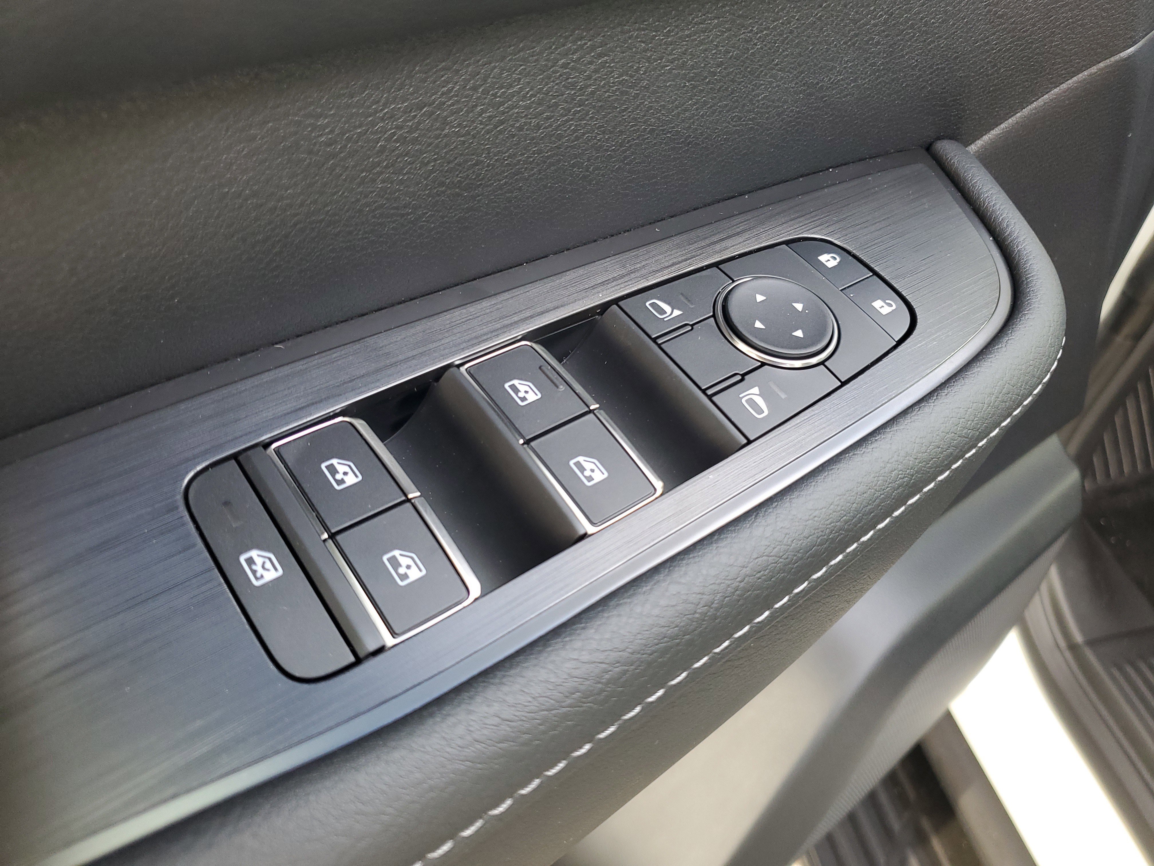 New 2026 Nissan Armada SV image 14