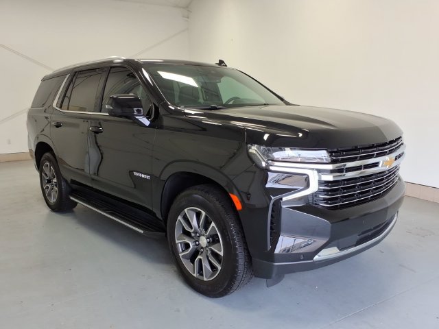 Used 2023 Chevrolet Tahoe LT w/ Luxury Package RWD image 1
