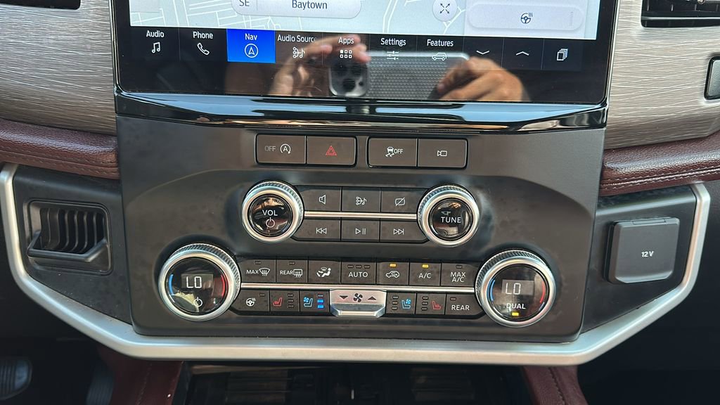 Used 2024 Ford Expedition Max Limited image 26