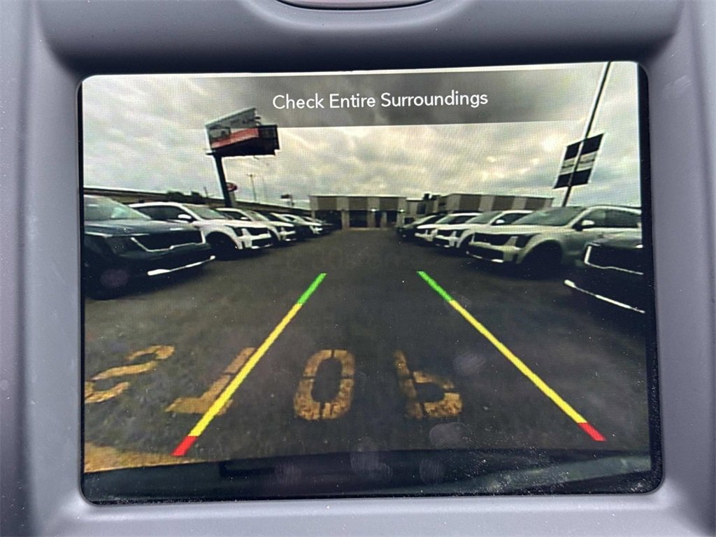 Used 2022 Chrysler 300 Touring w/ Sport Appearance Package image 49