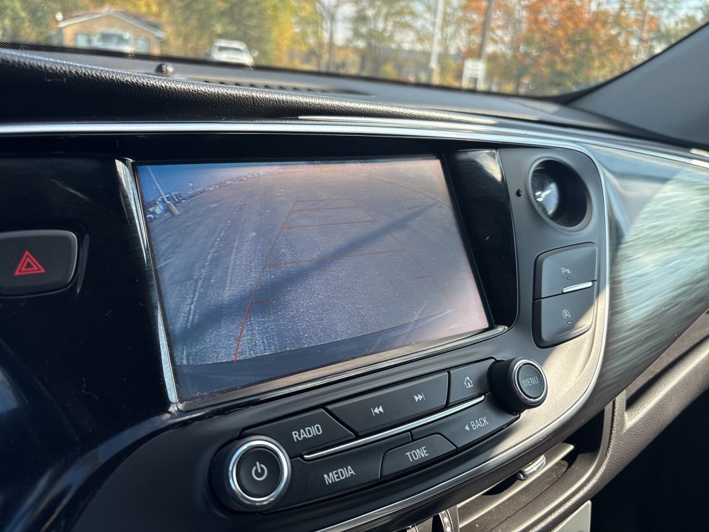 Used 2020 Buick Envision Essence image 20