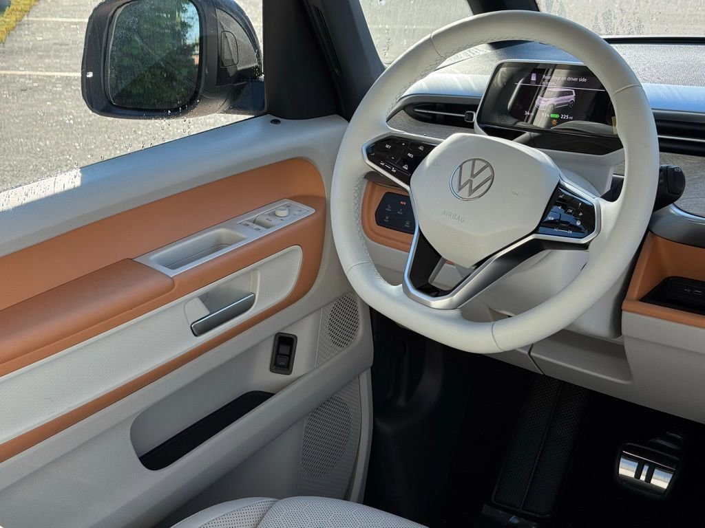 New 2025 Volkswagen ID. Buzz 1st Edition image 28